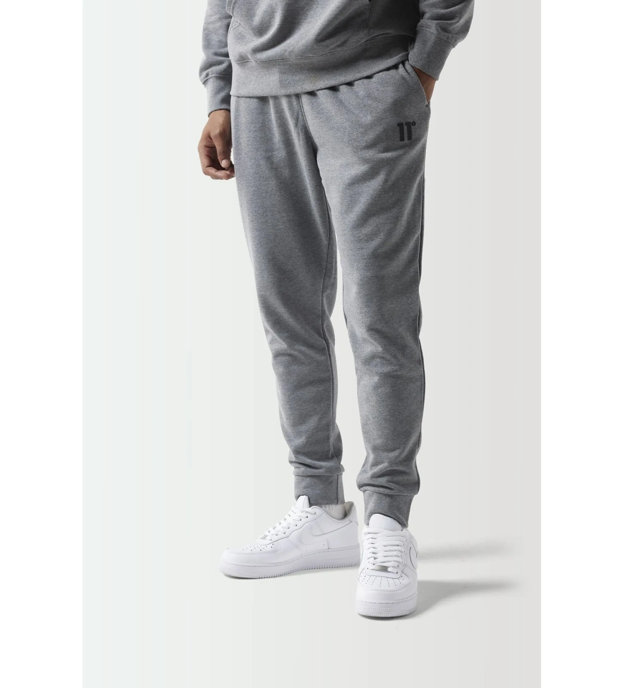 11 DEGREES PANTALÓN JOGGER CORE SLIM FIT GRIS