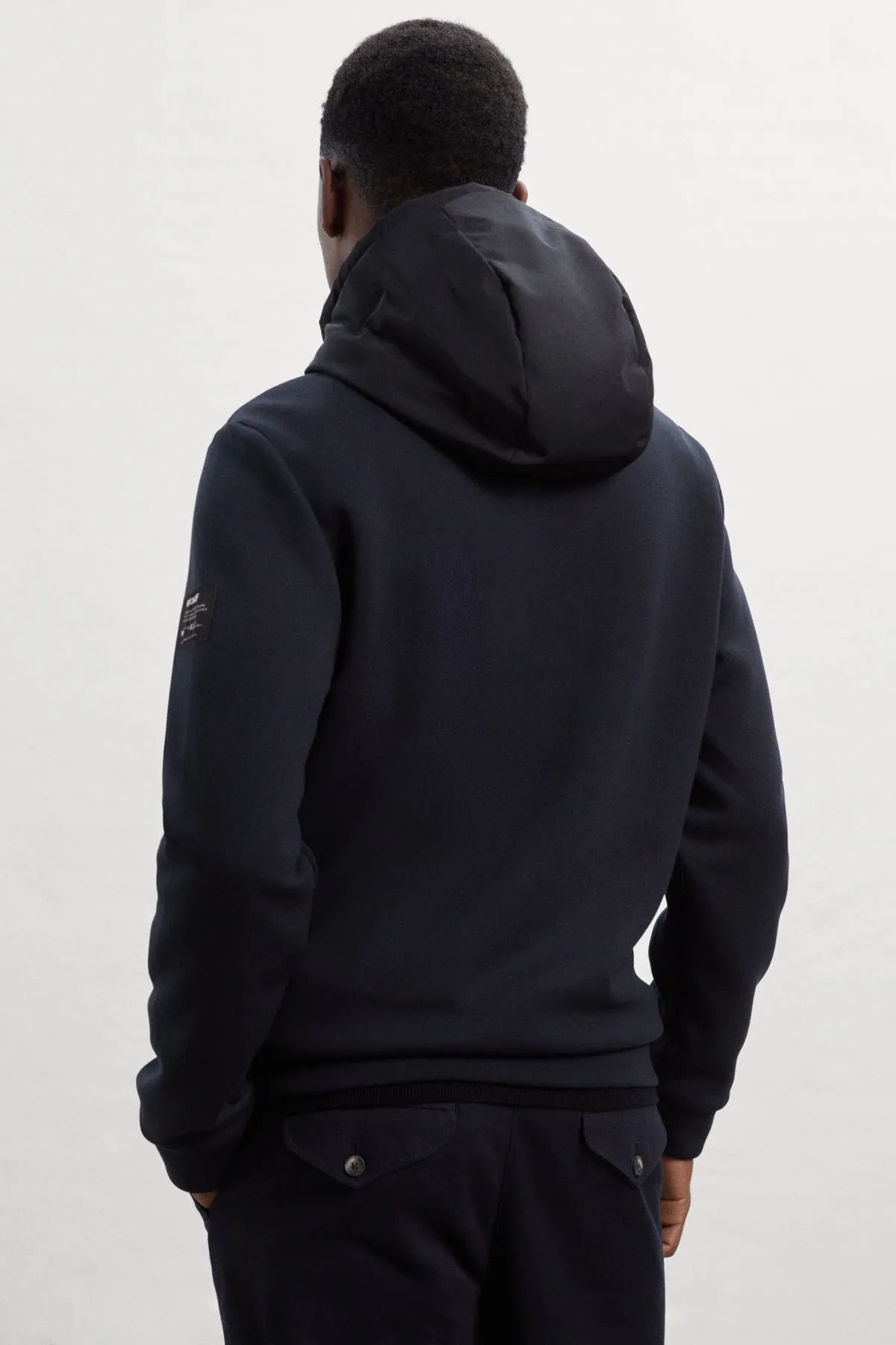 BLACK BENGA SWEATSHIRT