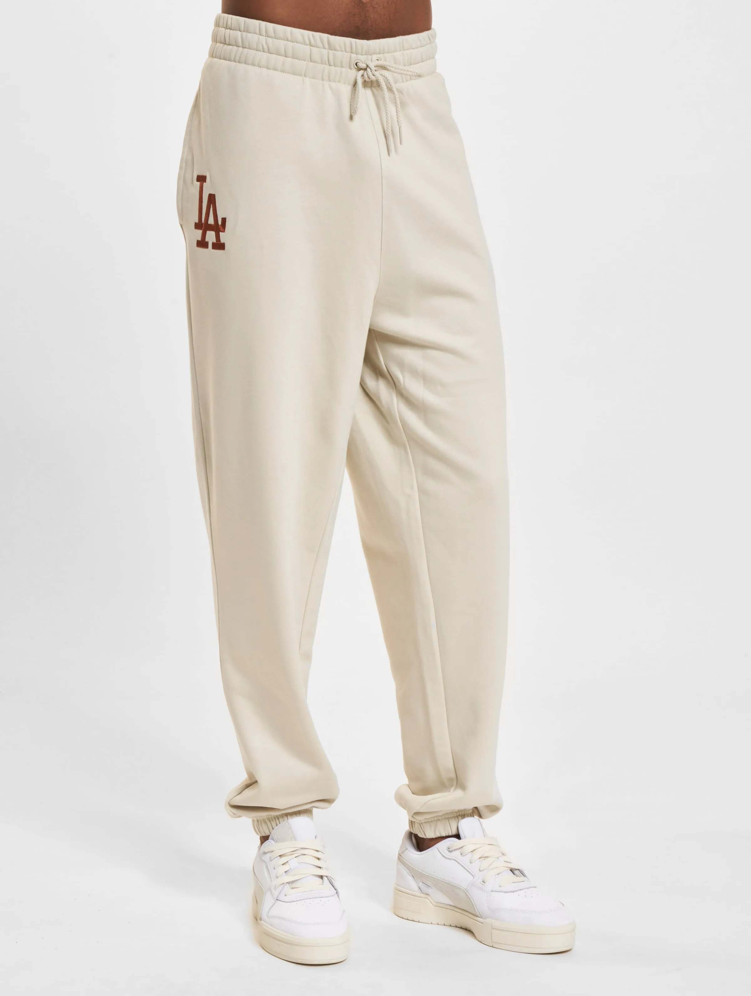 League Essential Jogger