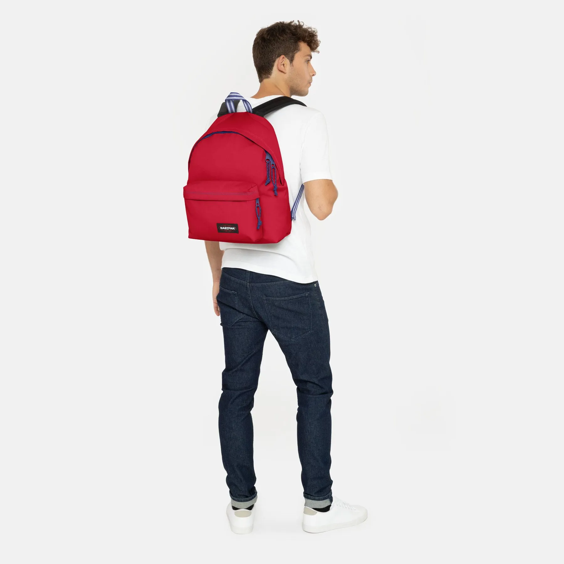 MOCHILA EASTPAK Padded Pak’r® 24 litros EK62053V Blakout Stop roja con detalles azules