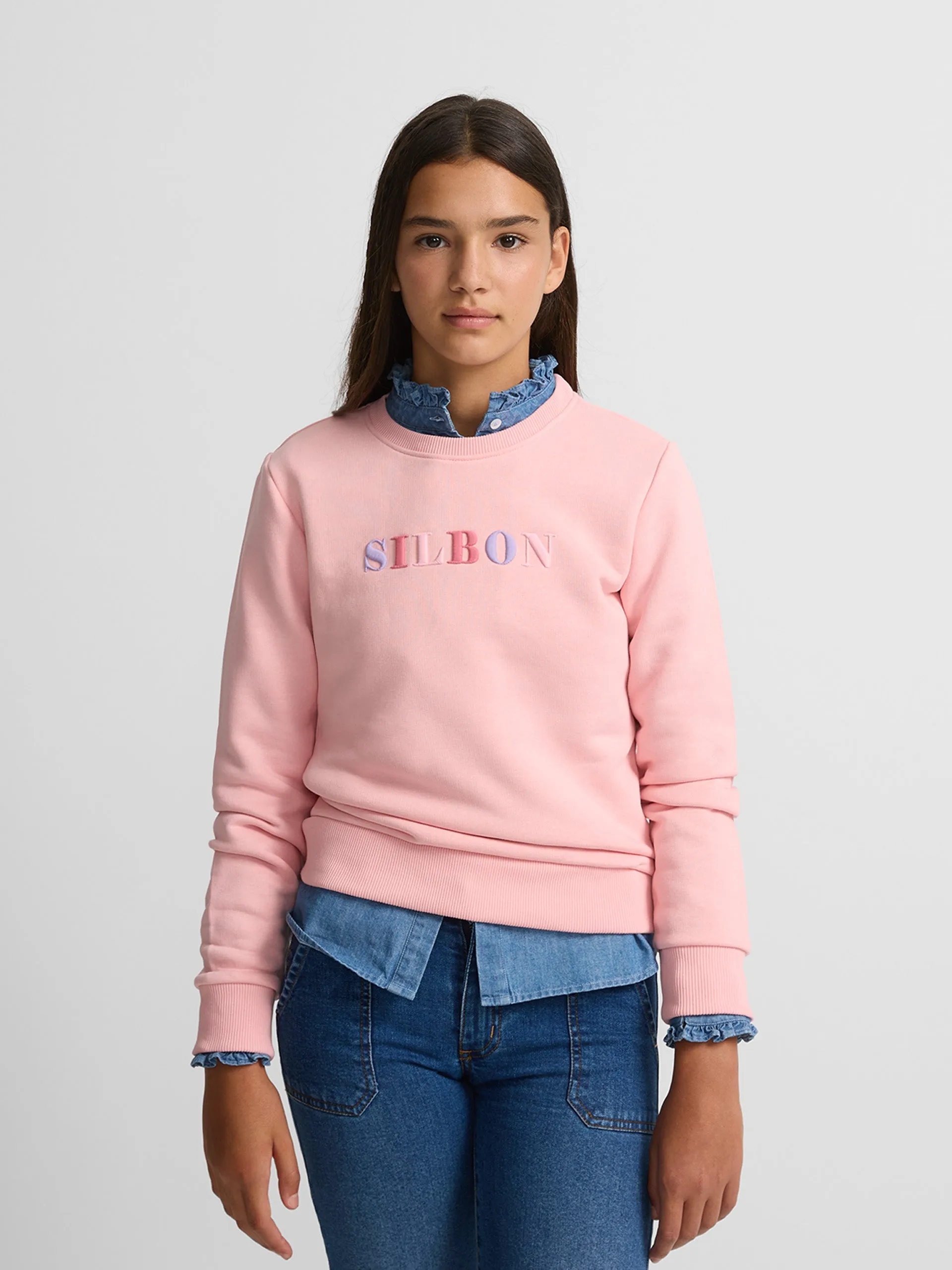 Sudadera girl letras silbon rosas