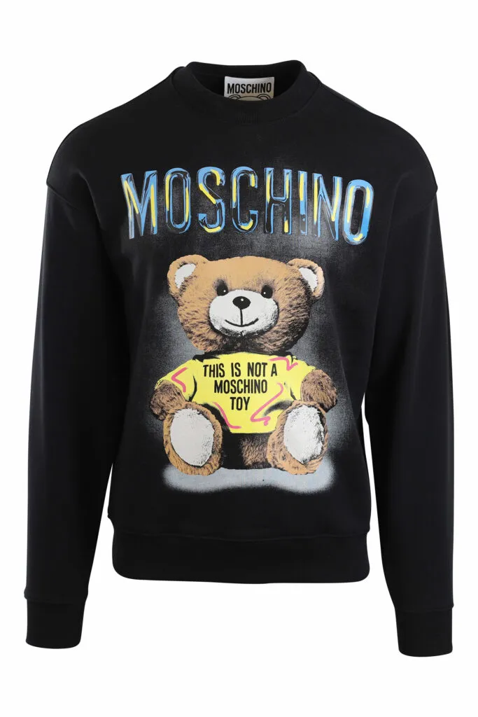 Sudadera negra con maxilogo oso 