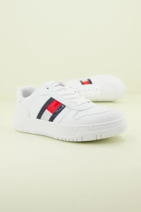 TOMMY HILFIGER LACE UP