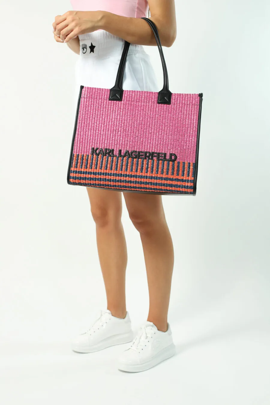 Tote bag fucsia con negro y logo